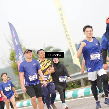 Runner Photo 7393126