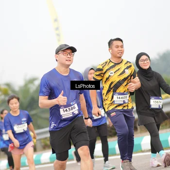 Runner Photo 7393144