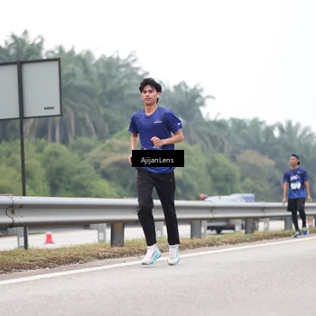 Runner Photo 7393154