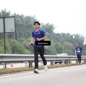 Runner Photo 7393177