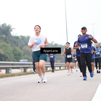 Runner Photo 7393246