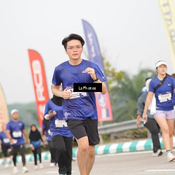 Runner Photo 7393316
