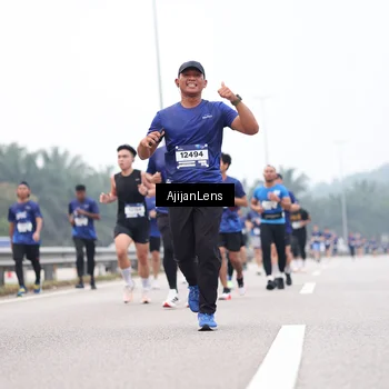 Runner Photo 7393329