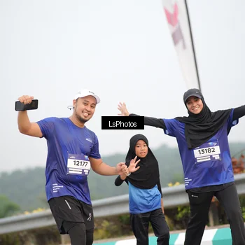 Runner Photo 7393334