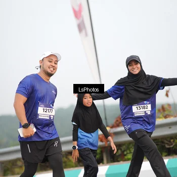 Runner Photo 7393341