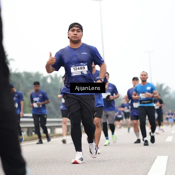 Runner Photo 7393342