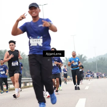 Runner Photo 7393346