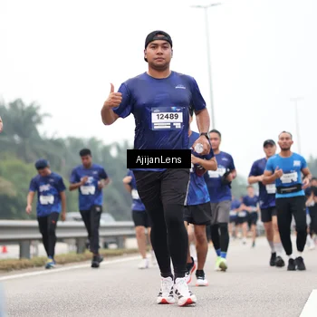 Runner Photo 7393374