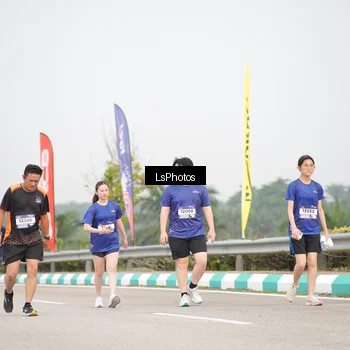 Runner Photo 7393404