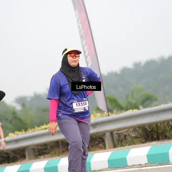 Runner Photo 7393416