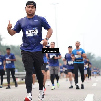 Runner Photo 7393423