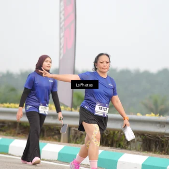 Runner Photo 7393471