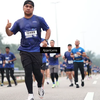 Runner Photo 7393513