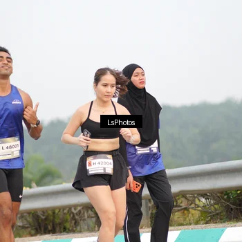 Runner Photo 7393515