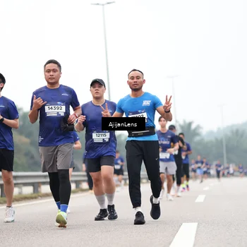 Runner Photo 7393546