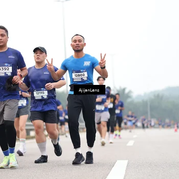 Runner Photo 7393600