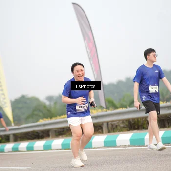 Runner Photo 7393634