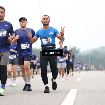 Runner Photo 7393642