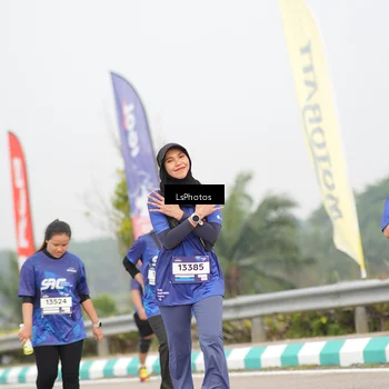 Runner Photo 7393667