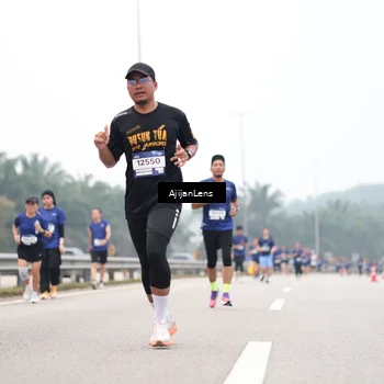 Runner Photo 7393725
