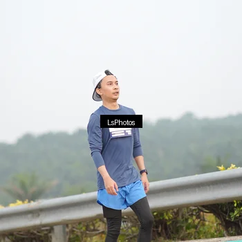 Runner Photo 7393740