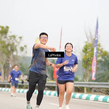 Runner Photo 7393773
