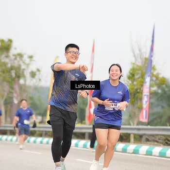 Runner Photo 7393774