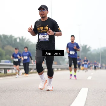 Runner Photo 7393783