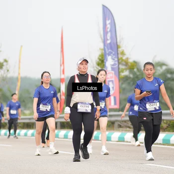 Runner Photo 7393812