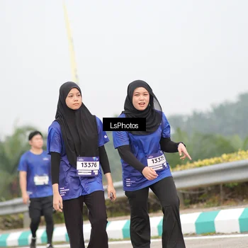 Runner Photo 7393851
