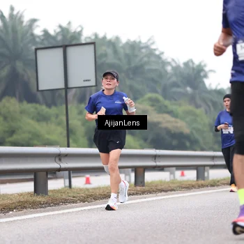 Runner Photo 7393869