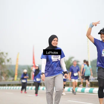 Runner Photo 7393873