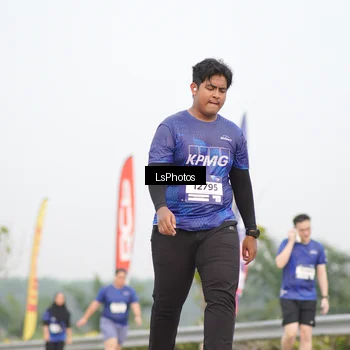 Runner Photo 7393909