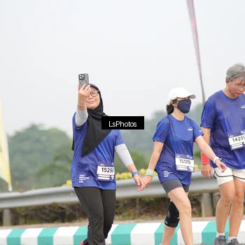 Runner Photo 7393922
