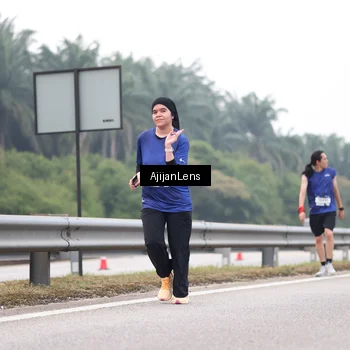 Runner Photo 7393925