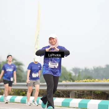 Runner Photo 7393930