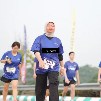 Runner Photo 7393940