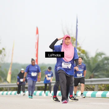 Runner Photo 7393951