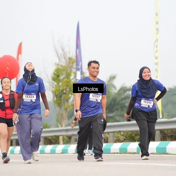 Runner Photo 7393956