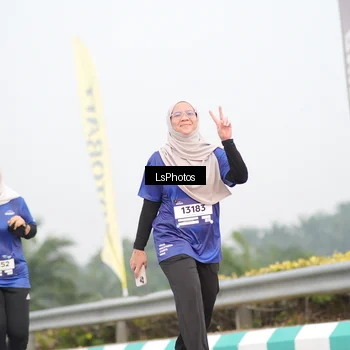 Runner Photo 7394006