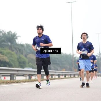 Runner Photo 7394009