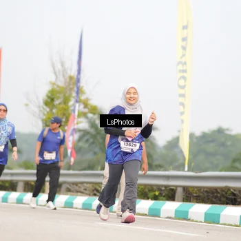 Runner Photo 7394047