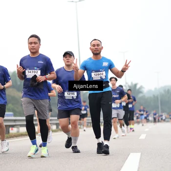 Runner Photo 7394057