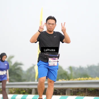 Runner Photo 7394077