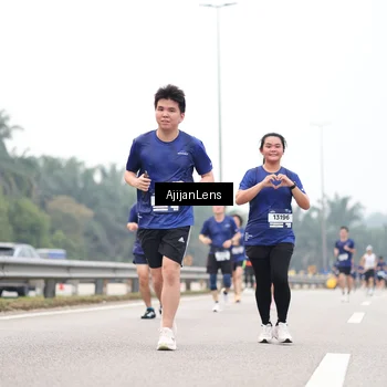 Runner Photo 7394101