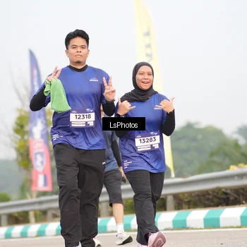 Runner Photo 7394118