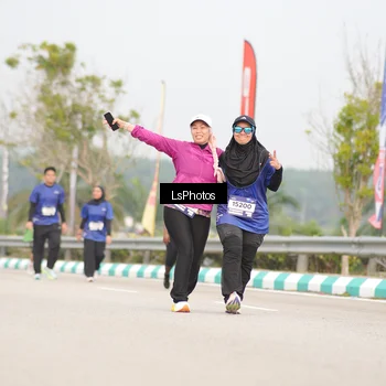 Runner Photo 7394119