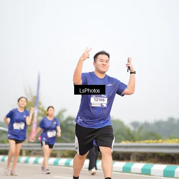 Runner Photo 7394126