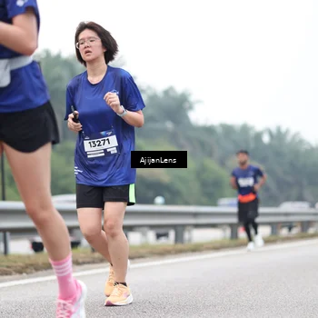 Runner Photo 7394341