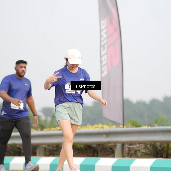 Runner Photo 7394376